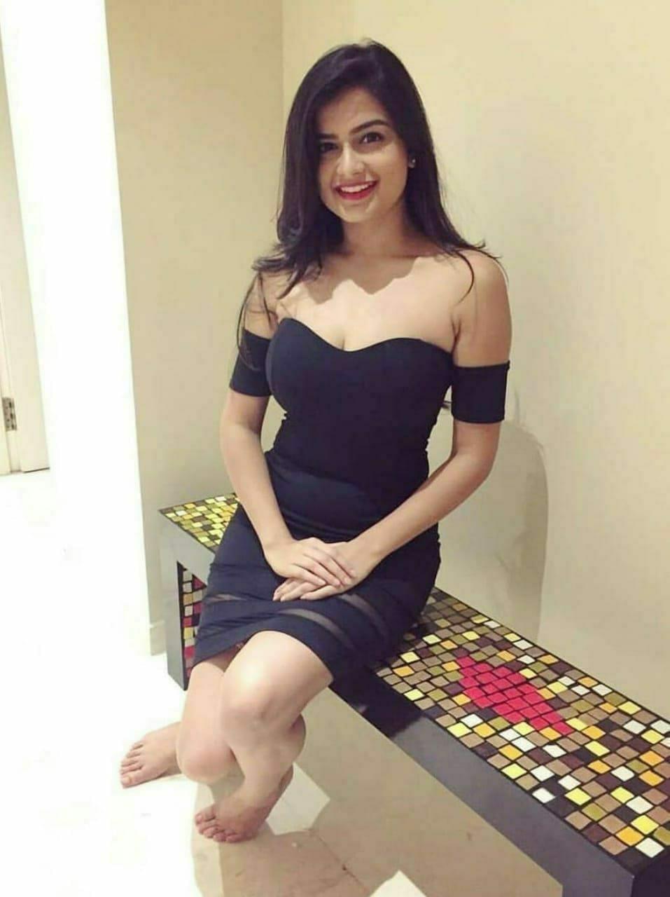 model Call Girls in Surat